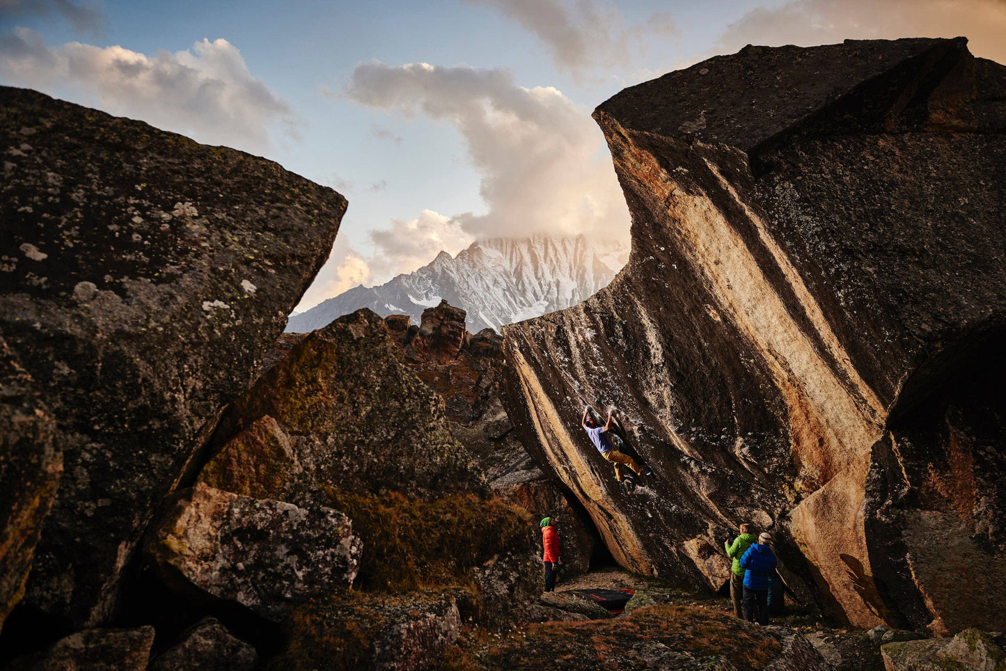 Bouldering: Climbing, No Ropes Attached